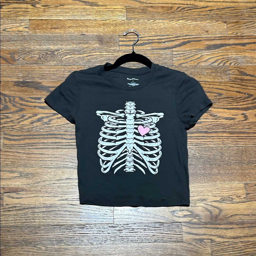 Black Skeleton Heart Graphic Tee